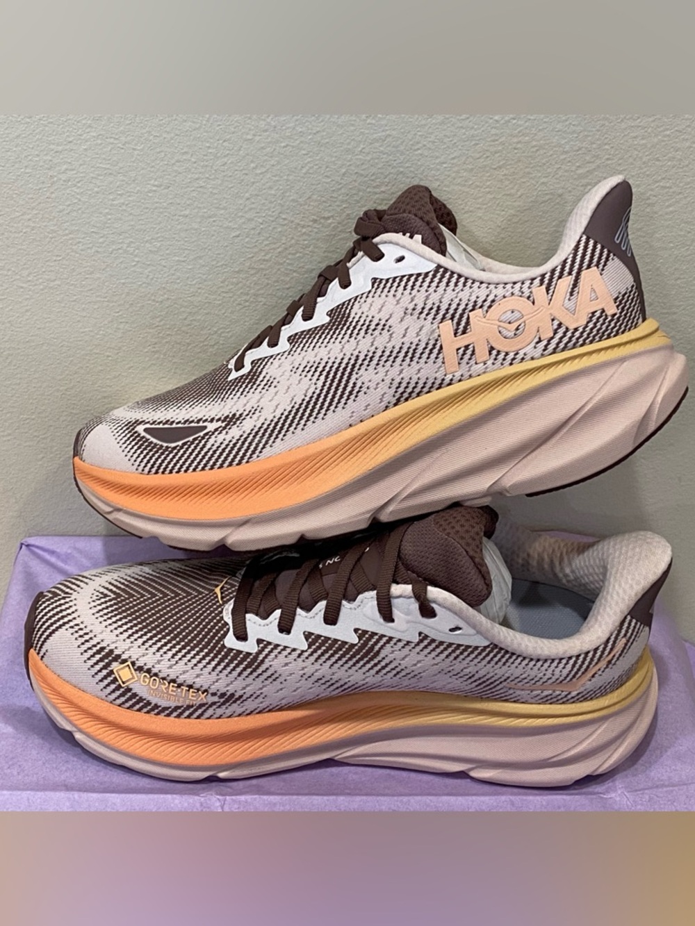 Hoka women’s Clifton 9 GTX SIZE 8B cosmic pearly smoke Perfect New unworn - Picture 8 of 12